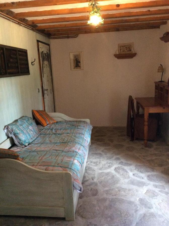 Chambre Steampunk Jules Vernes Bosbonparent Eksteriør billede